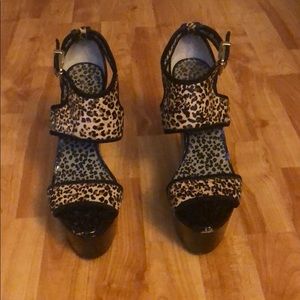 Jessica Simpson Wedge